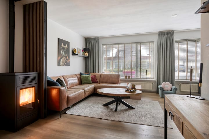 Photo 10 of Jasmijn 4