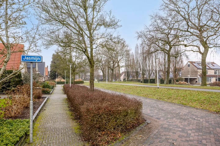 Photo 49 of Jasmijn 4