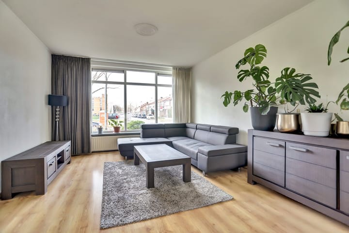 Photo 2 of Postelse Hoeflaan 362