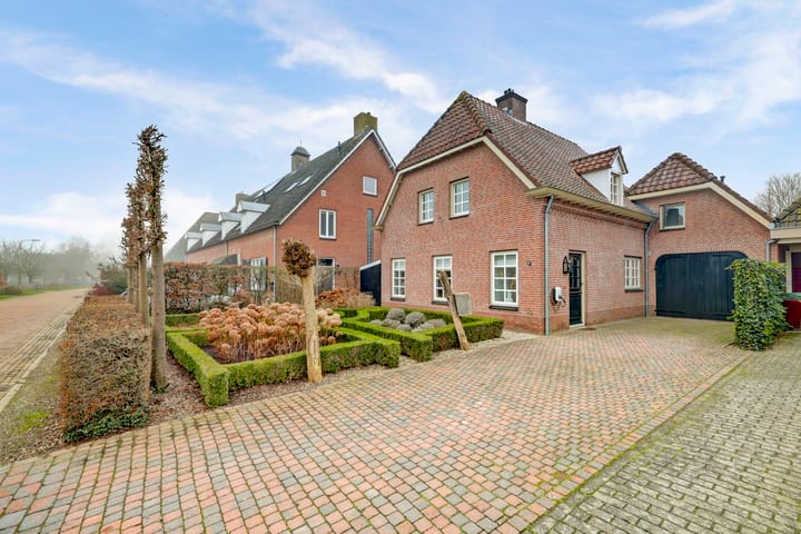 Photo 1 of Hoofdstraat 18-E