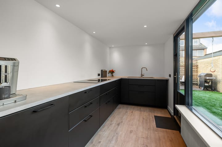 Foto 2 van Julianalaan 41