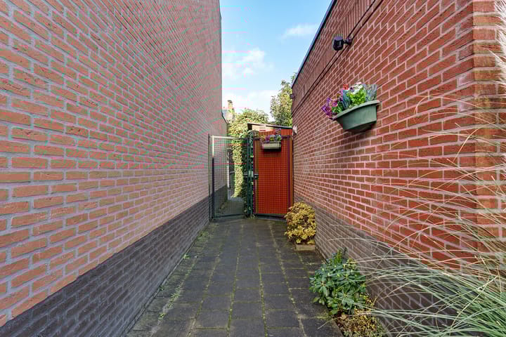 Photo 29 of Oosterhof 18