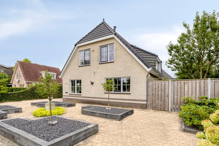 Foto 2 van Menkemaborg 34