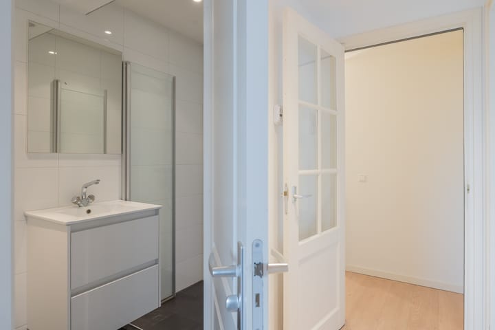 Foto 23 van Veerstraat 75-3