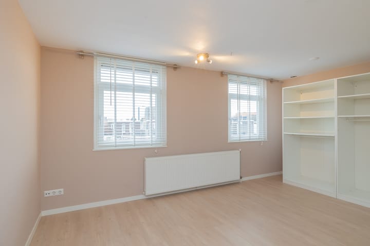 Foto 27 van Veerstraat 75-3