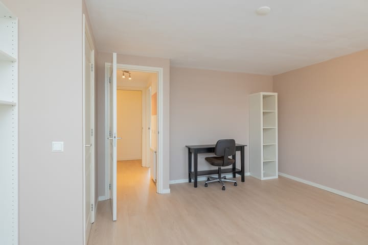 Foto 28 van Veerstraat 75-3