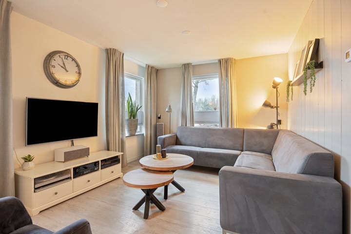 Photo 4 of Lepelaarstraat 8