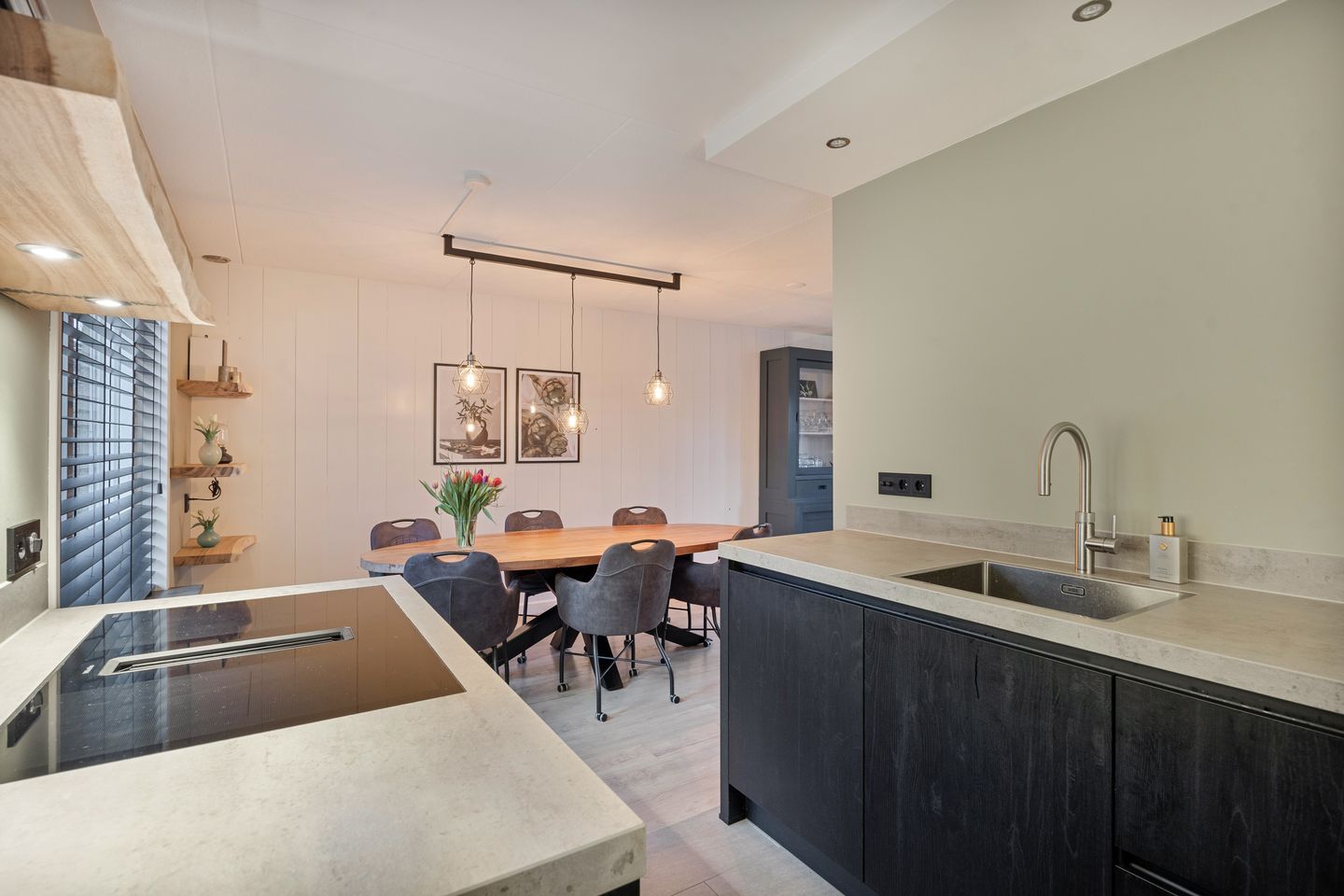 Photo 10 of Lepelaarstraat 8