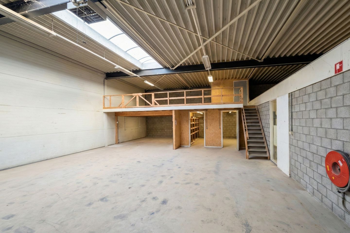 Bekijk foto 2 van Zandweistraat 4