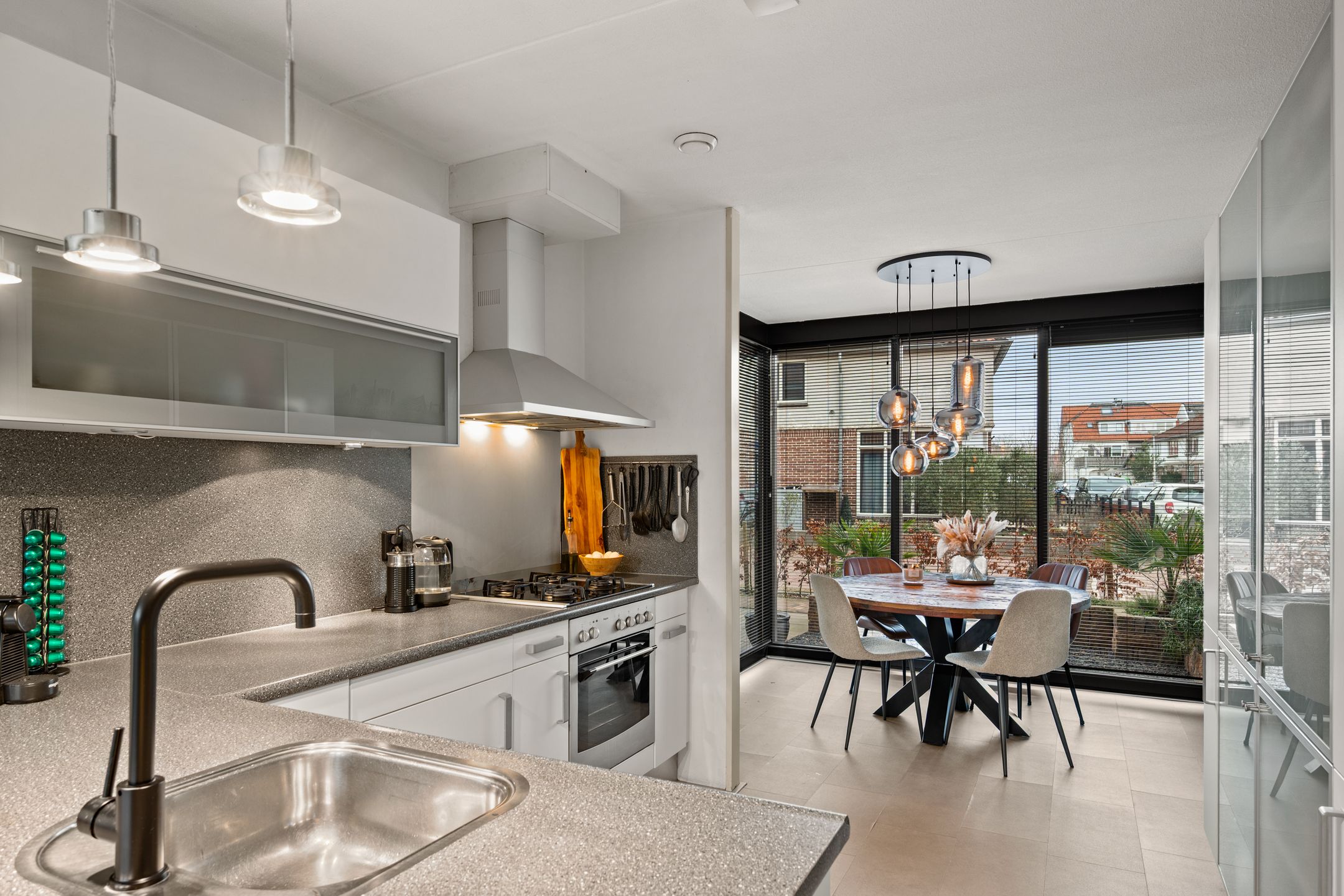 Foto 9 van Hugo de Grootstraat 70