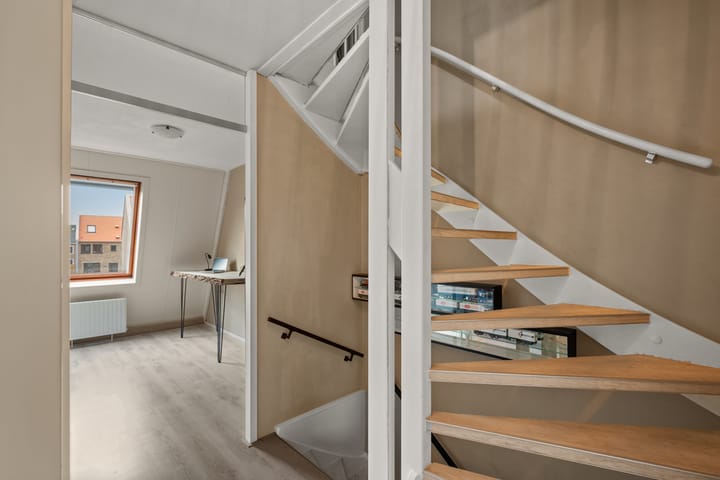 Foto 27 van Hugo de Grootstraat 70