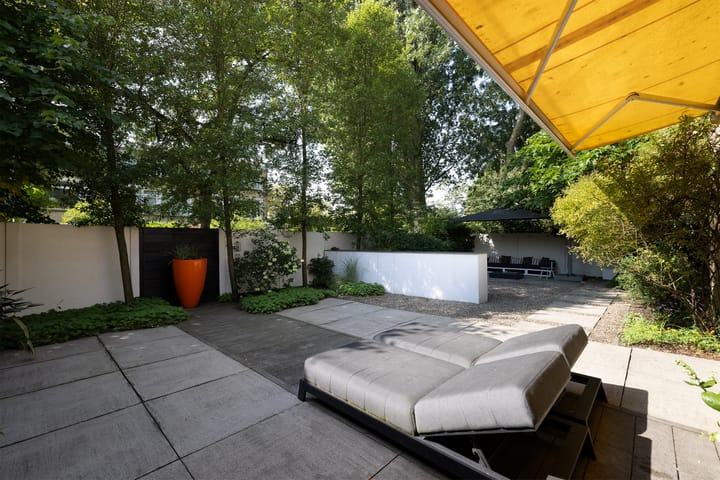 Photo 35 of De Roos van Dekama 1