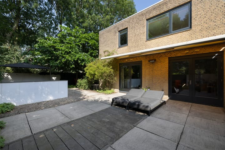 Photo 36 of De Roos van Dekama 1