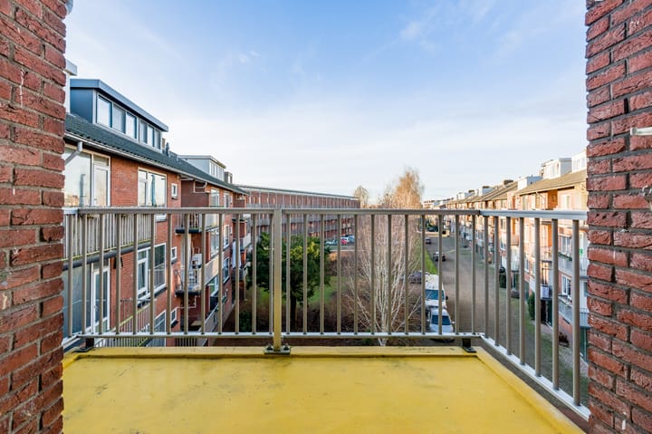 Foto 19 van Prins Bernhardlaan 105