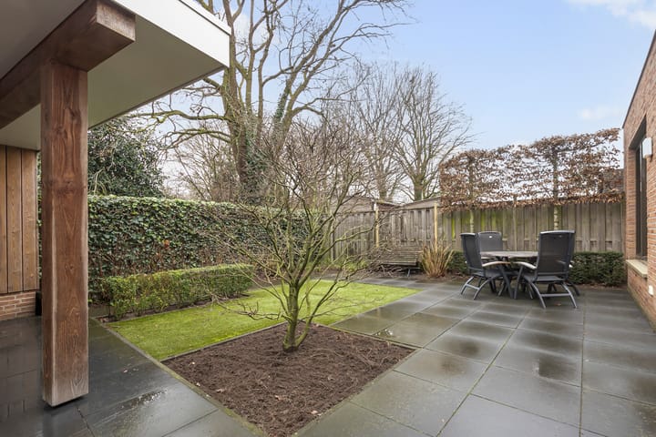 Foto 23 van Heeckerenhof 8