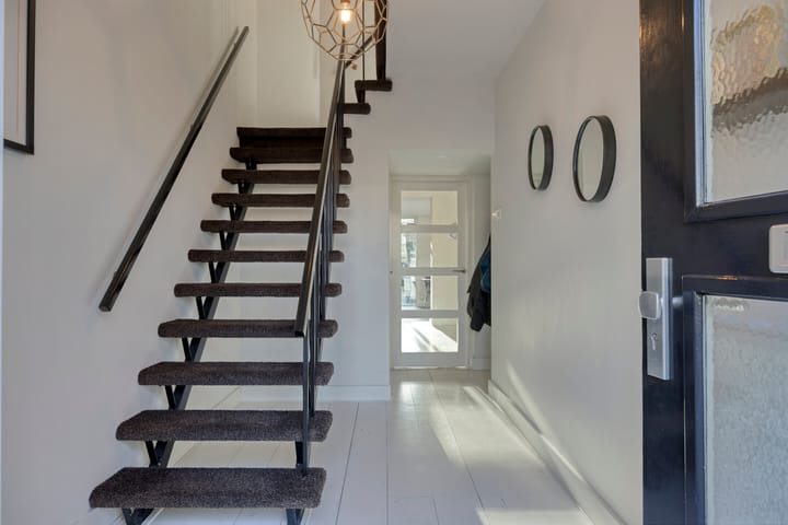 Photo 6 of Bernhardstraat 36