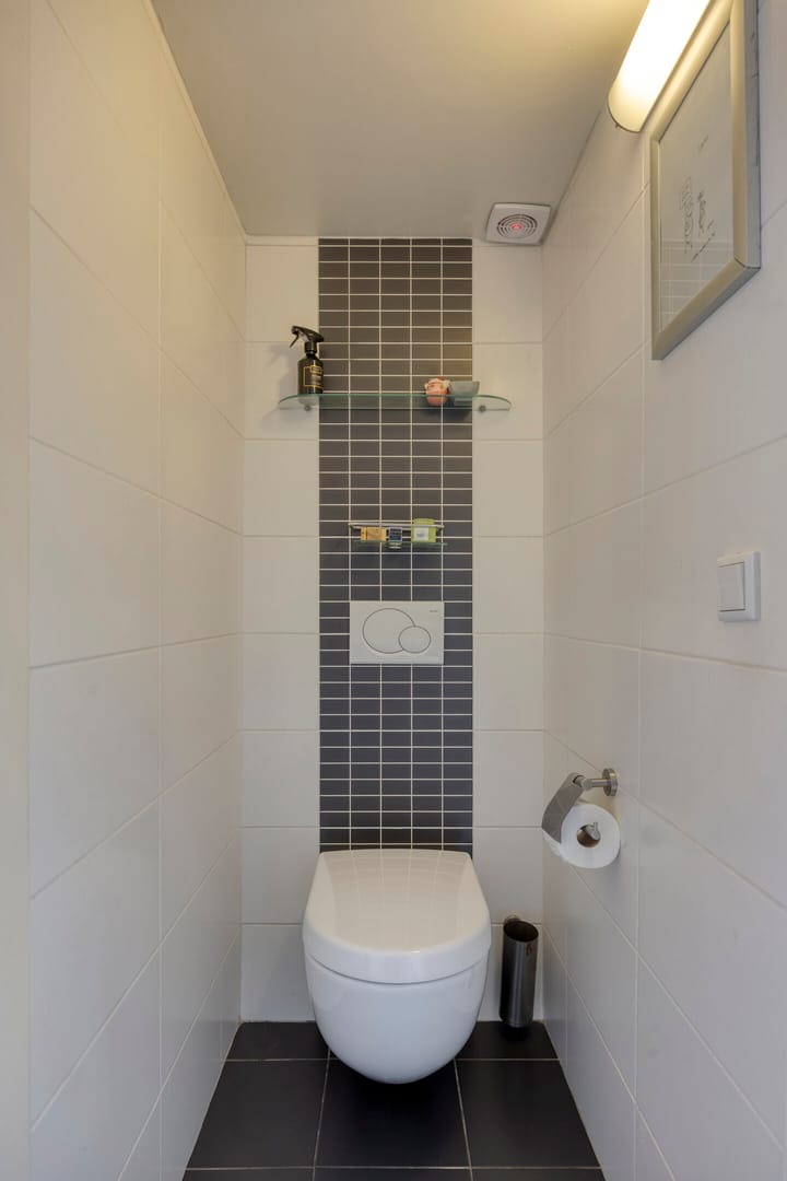 Photo 9 of Bernhardstraat 36