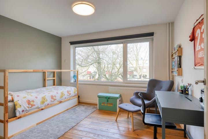 Photo 31 of Bernhardstraat 36