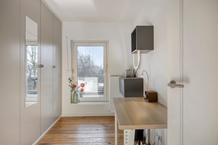 Photo 35 of Bernhardstraat 36