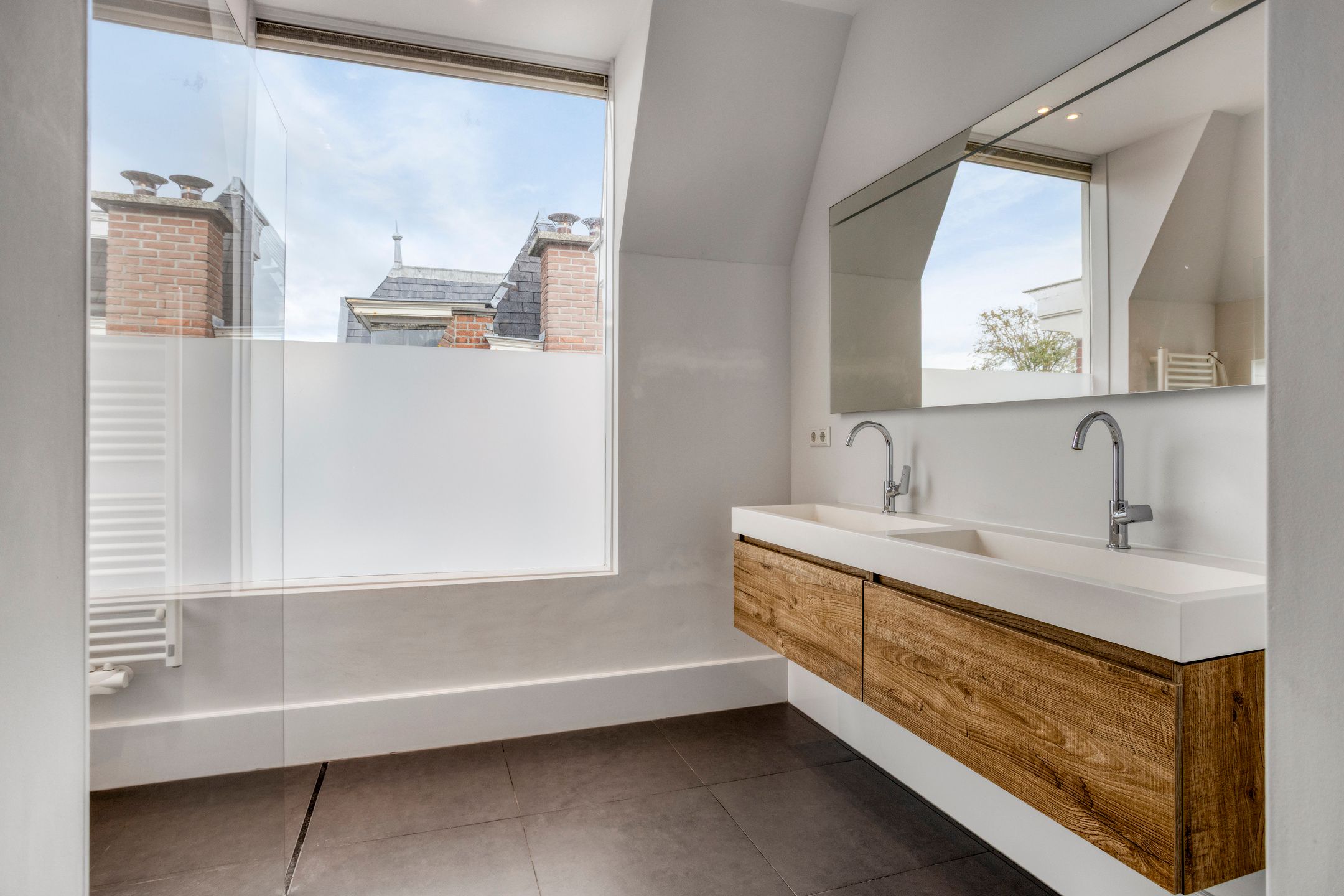 Foto 24 van Van Boetzelaerlaan 171-B