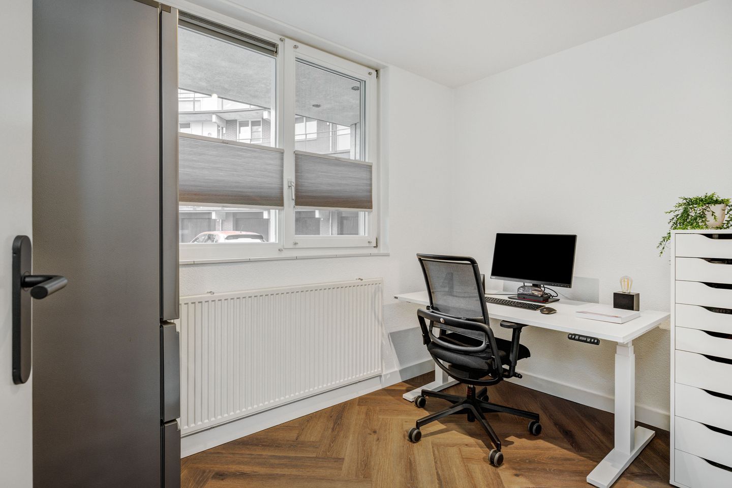 Photo 19 of Schout van Raesfeltstraat 1