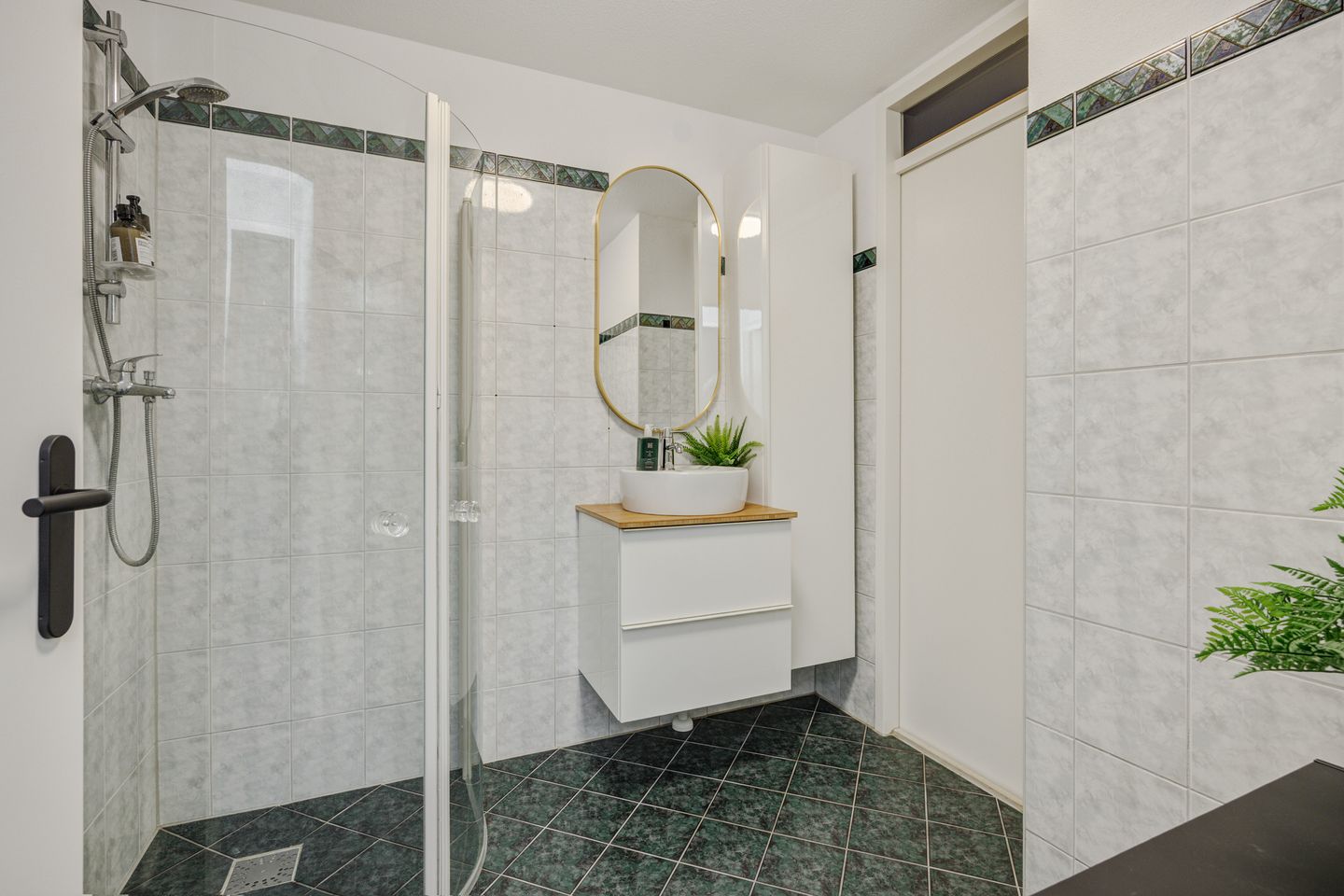 Photo 20 of Schout van Raesfeltstraat 1