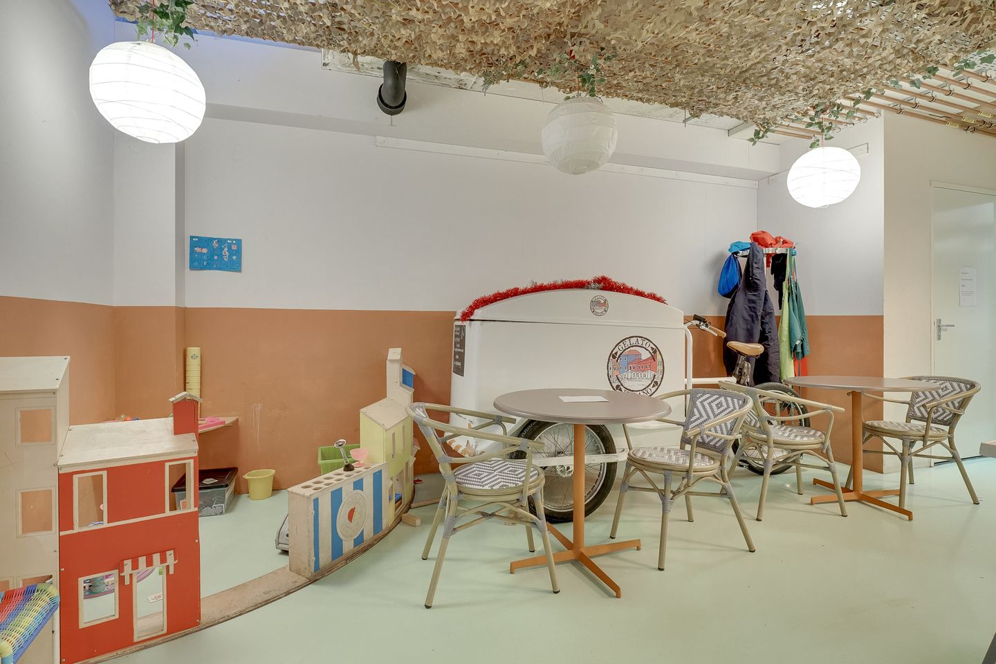 Bekijk foto 4 van Händelstraat 67