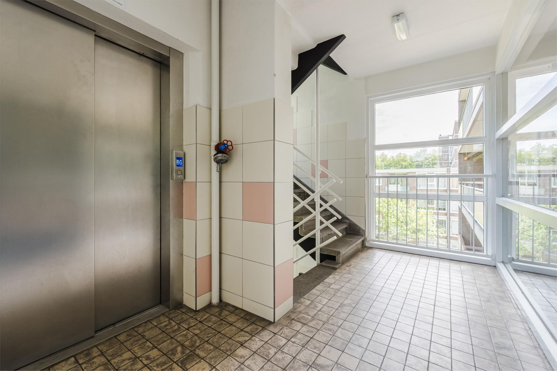 Photo 9 of Toon Verheystraat 27