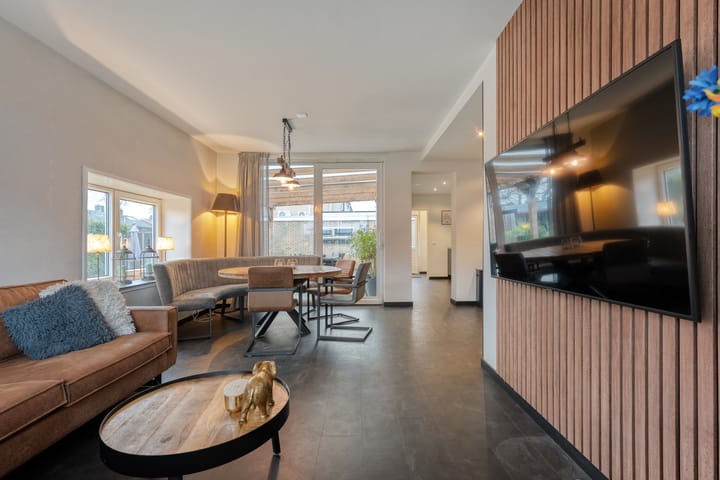 Photo 2 of Van Bemmelstraat 31