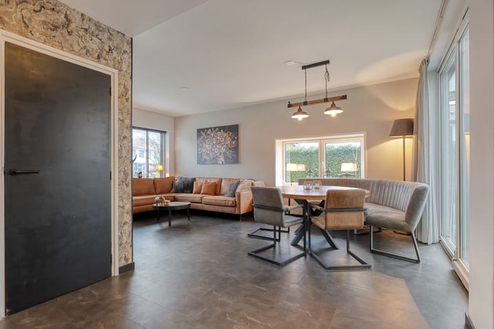 Photo 6 of Van Bemmelstraat 31