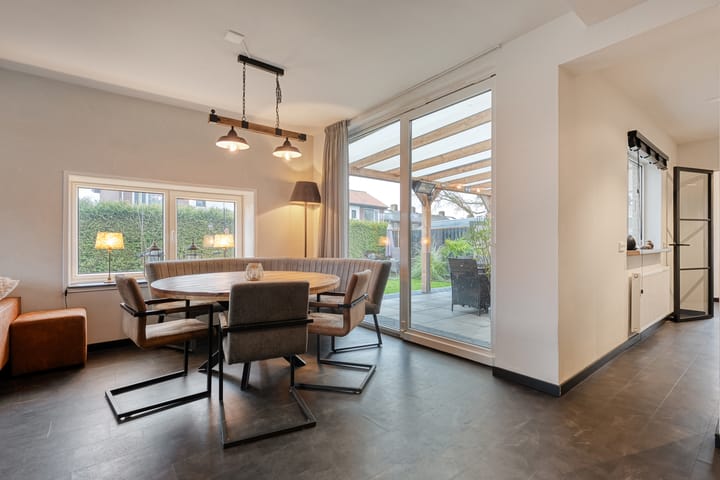 Photo 7 of Van Bemmelstraat 31