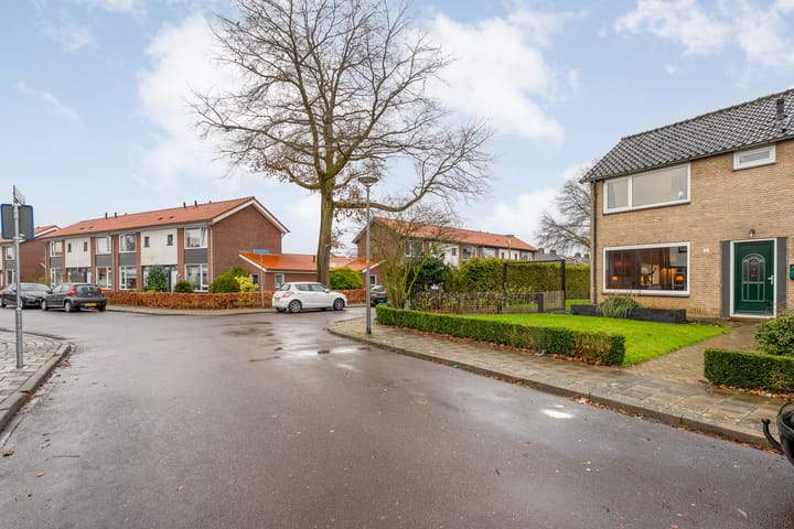 Photo 31 of Van Bemmelstraat 31