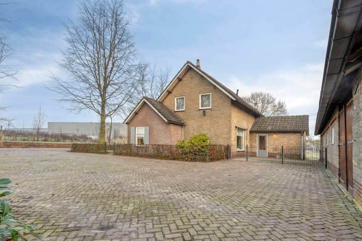 Photo 43 of Biezendijk 15