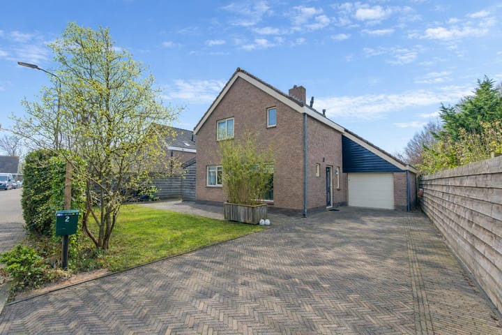 Foto 1 van Korenbloemstraat 2