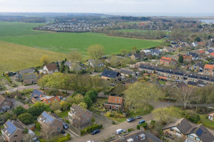 Foto 2 van Korenbloemstraat 2