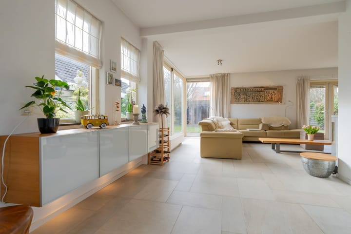 Foto 7 van Korenbloemstraat 2