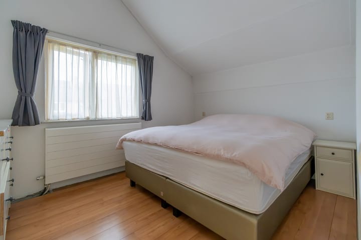 Foto 18 van Korenbloemstraat 2