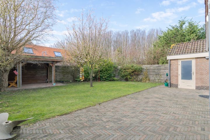 Foto 25 van Korenbloemstraat 2