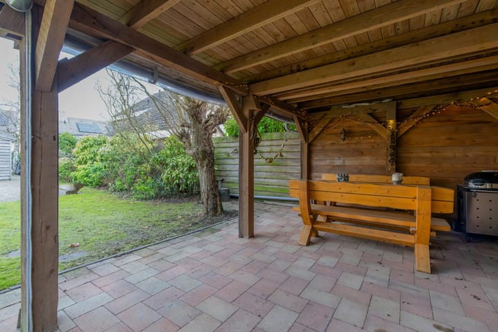 Foto 26 van Korenbloemstraat 2