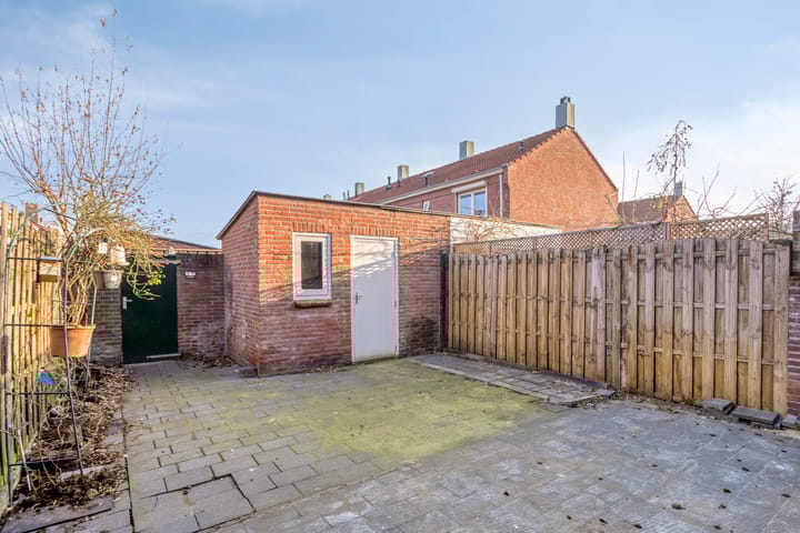 Foto 18 van Meidoornstraat 10