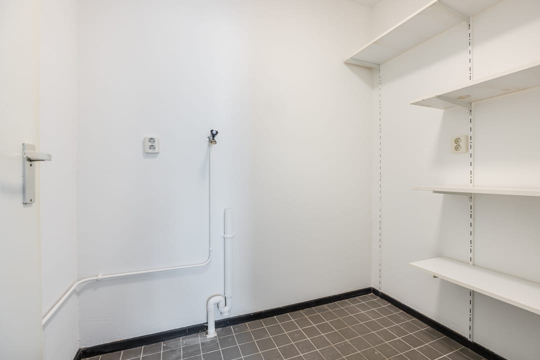 Foto 26 van Gevers Deynootweg 704