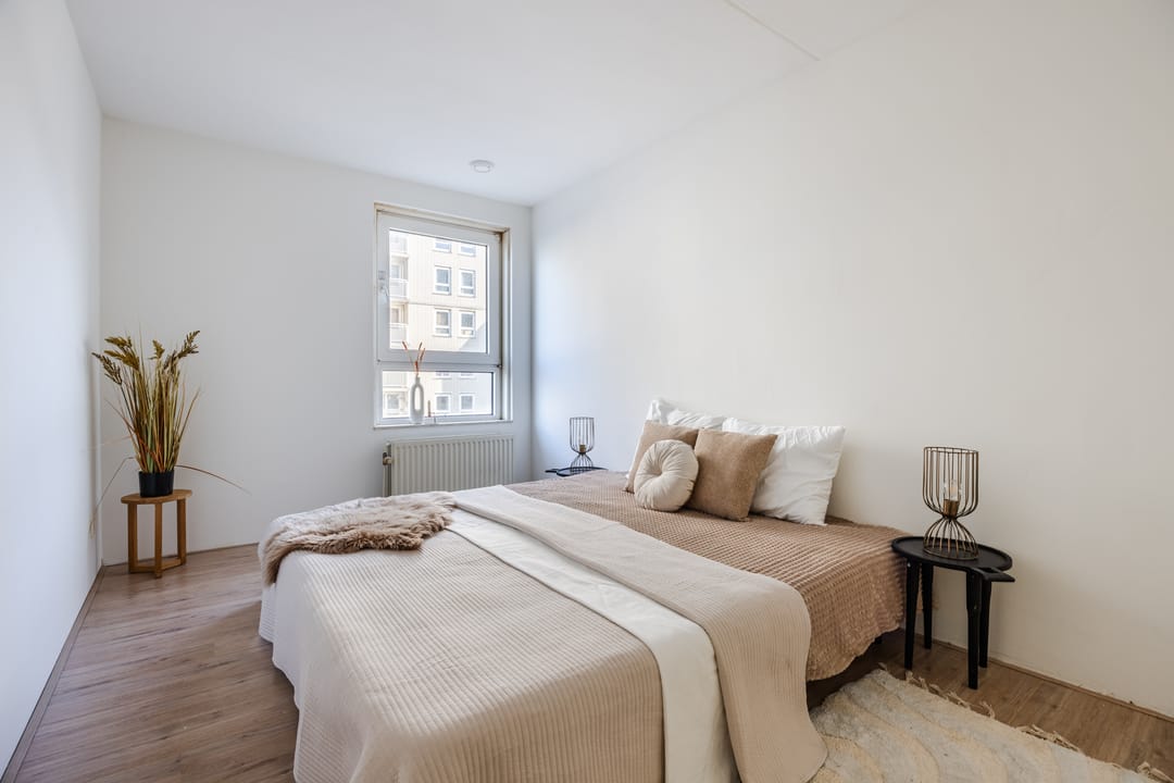 Foto 28 van Gevers Deynootweg 704