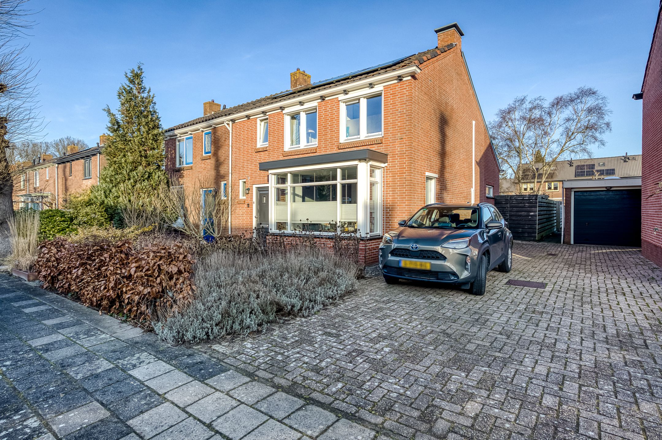 Photo 9 of Julianastraat 29