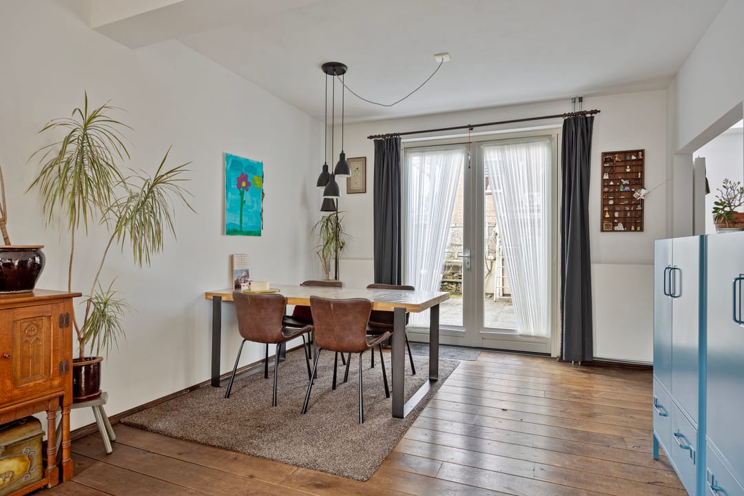 Foto 8 van Rogier van der Weydenstraat 23