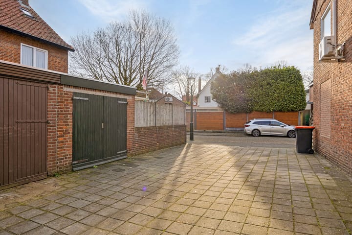 Foto 38 van Rogier van der Weydenstraat 23