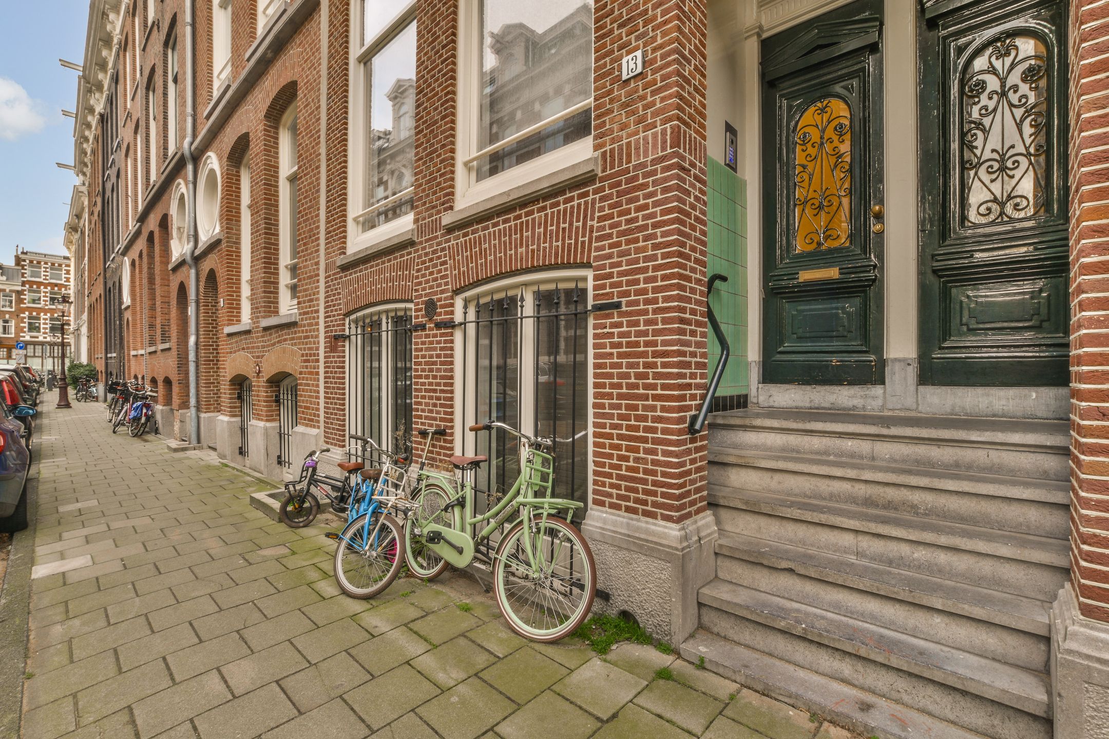 Photo 30 of Anna van den Vondelstraat 13-C