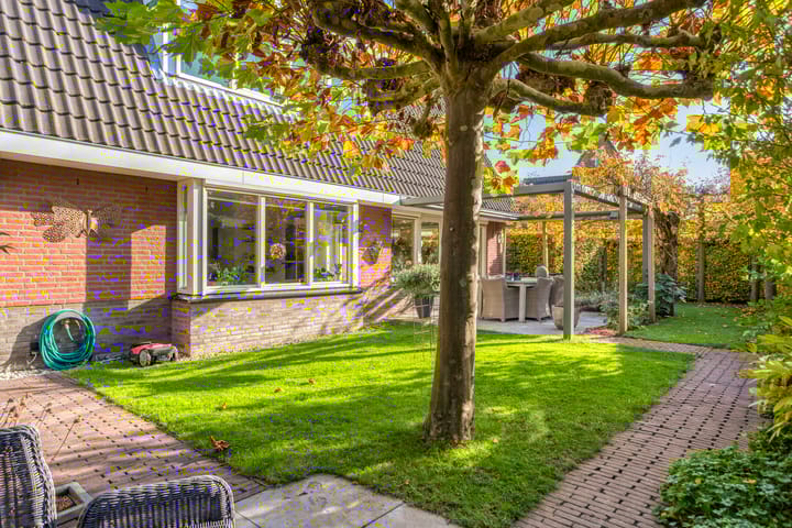 Photo 39 of Dorpswei 18