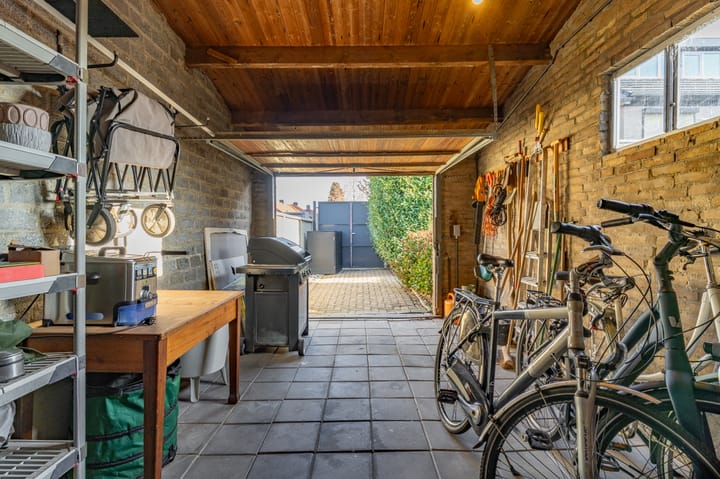 Foto 28 van Bernhardstraat 17