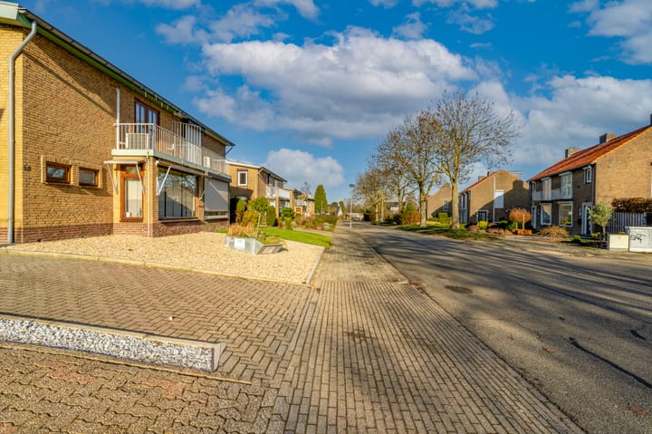 Foto 34 van Bernhardstraat 17