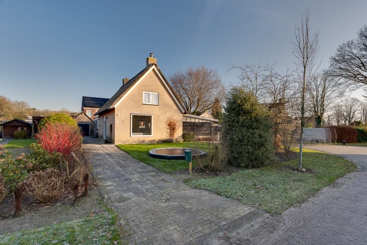 Foto 2 van Laaghalerstraat 30